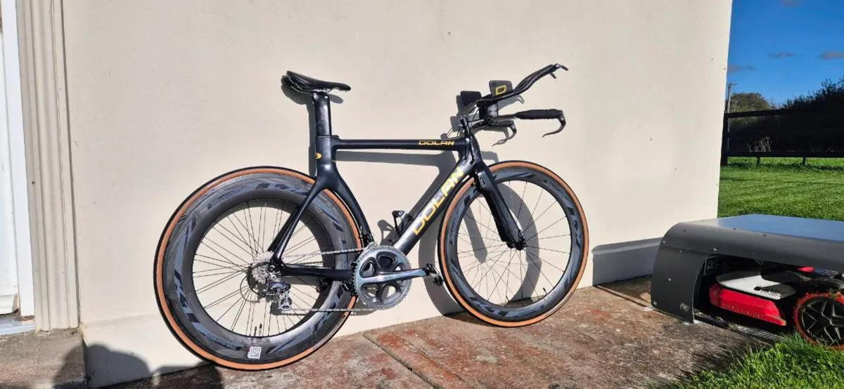 Dolan Carbon TT Bike - Carbon Race Wheels - Image 4