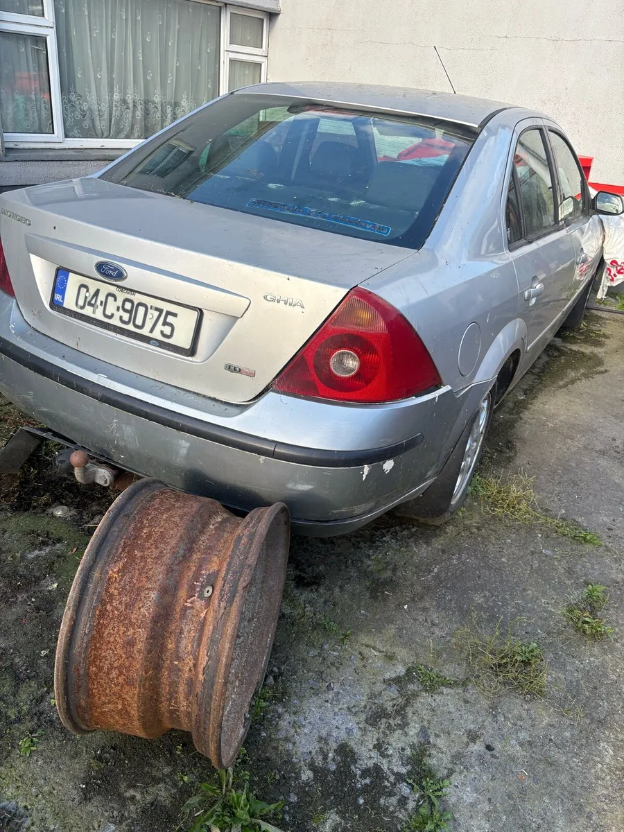 Car - Image 1