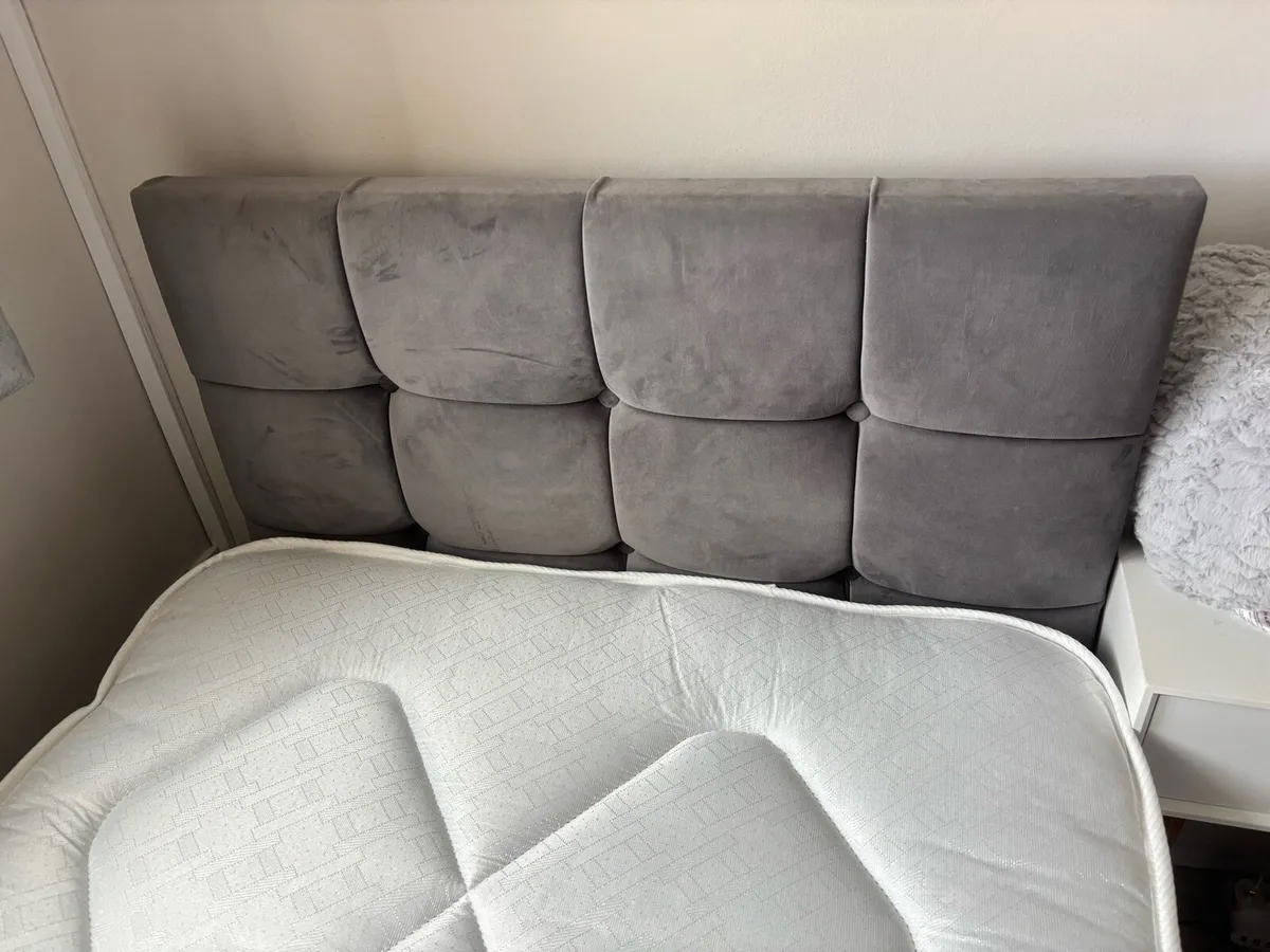 Single bed - Image 2