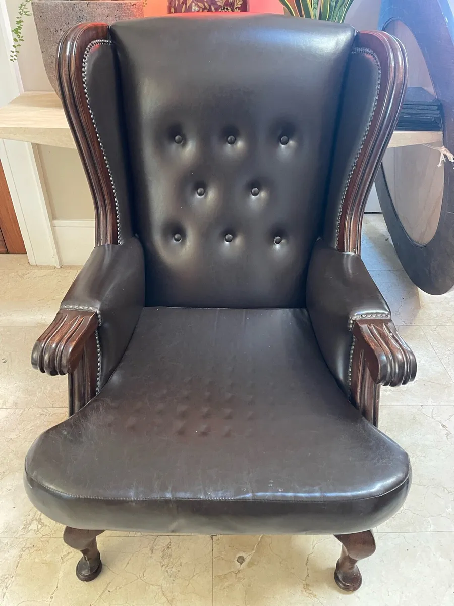 Beautiful Leather Armchair In Very Good Condition