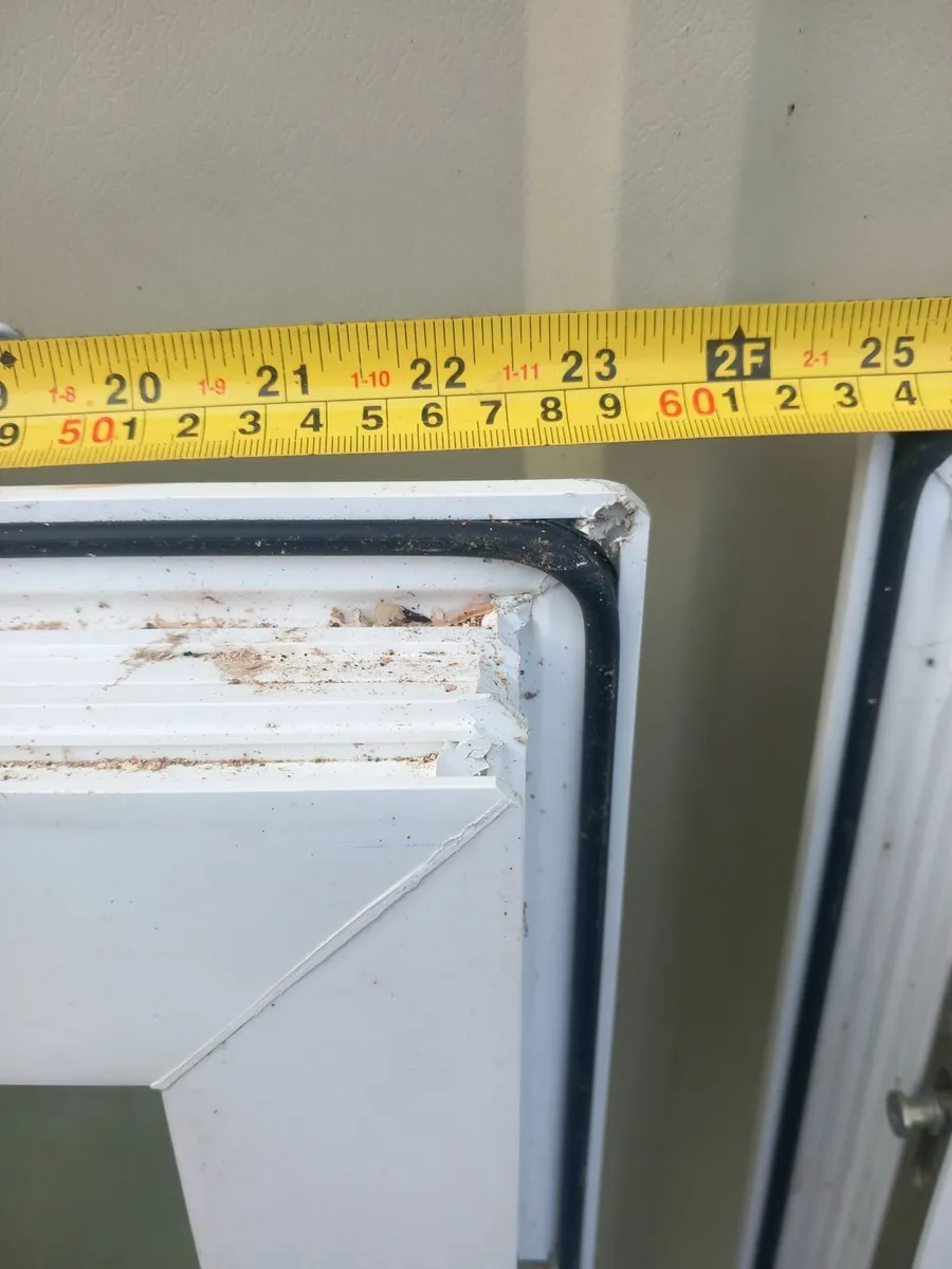 Two PVC windows - Image 3