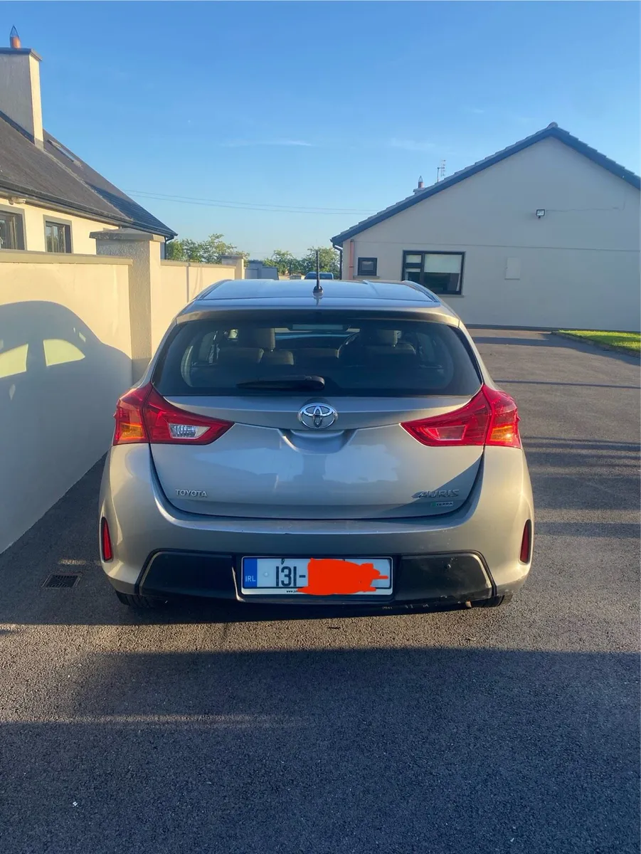 Toyota Auris 2013, 1.4 Diesel - Image 2