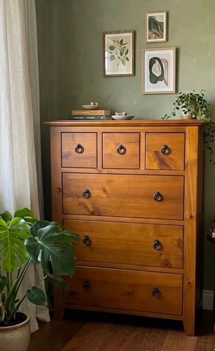 Chest of drawers - Image 1