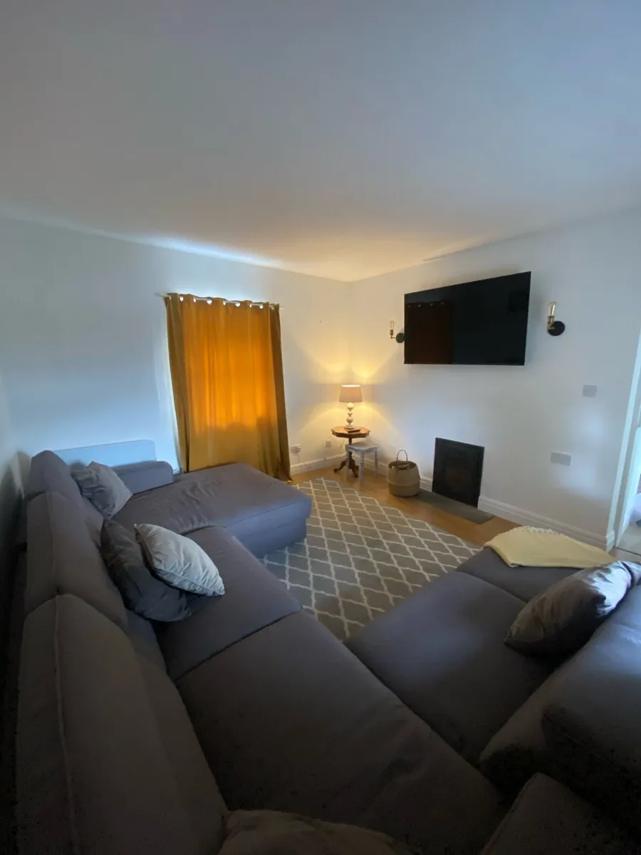Couch - Image 3