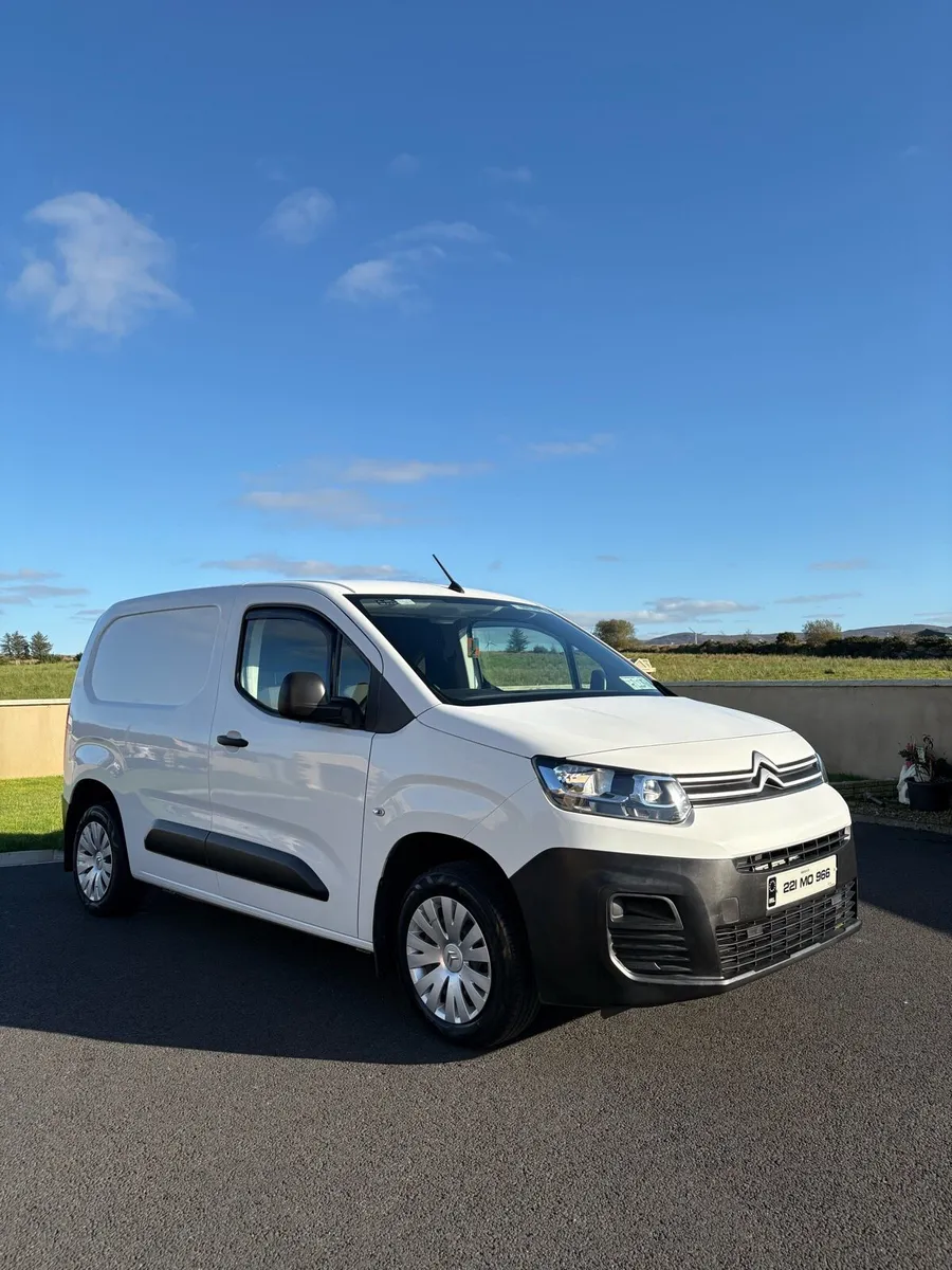 2022 Citroen Berlingo - Image 1