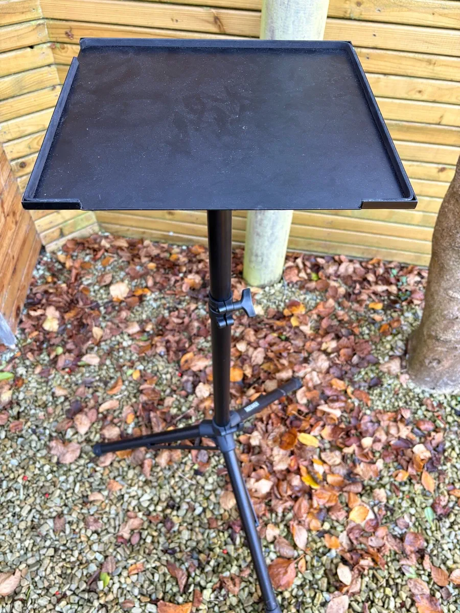 Flat top Tripod - Image 2