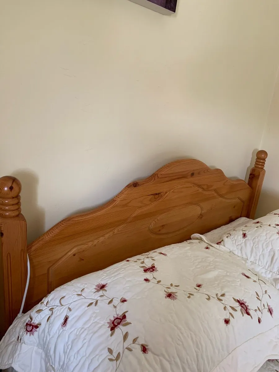 Double bed with matteress - Image 1