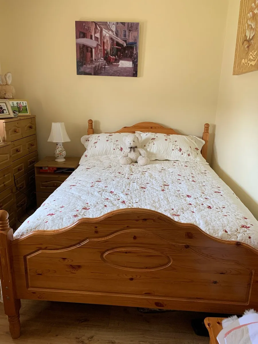 Double bed with matteress - Image 2