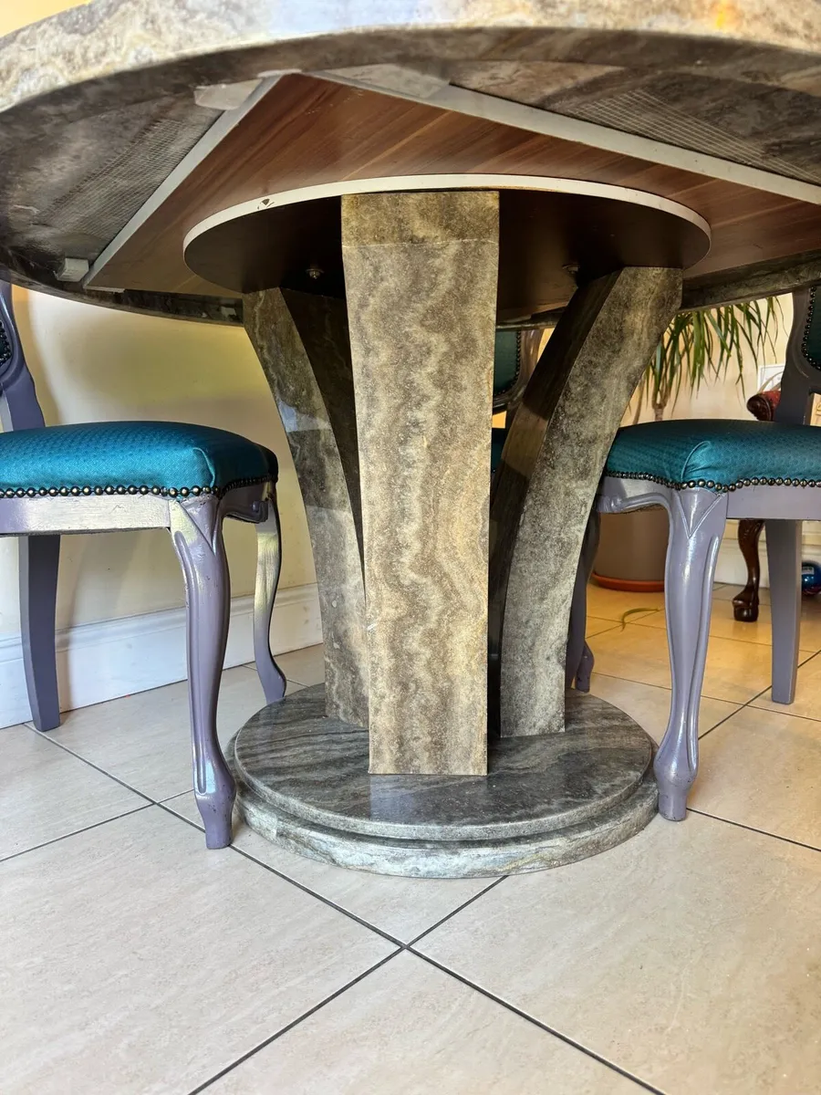 BEAUTIFUL  ITAlIAN MARBLE TABLE + 4 CHAIRS - Image 4
