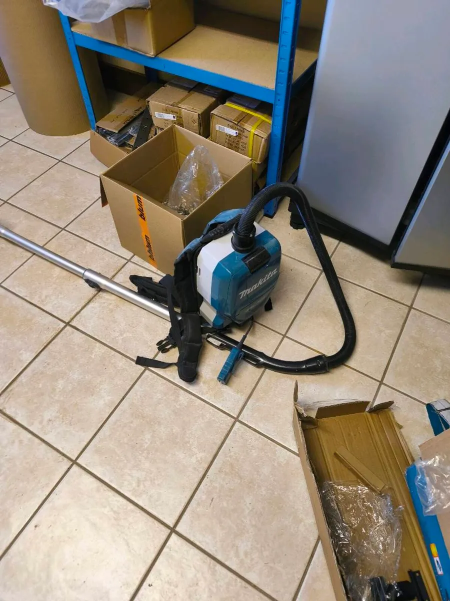 Makita hoover