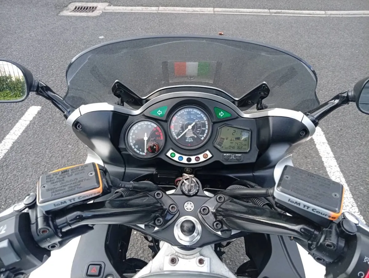 Yamaha FJR 2001 Exceptional Condition - Image 4