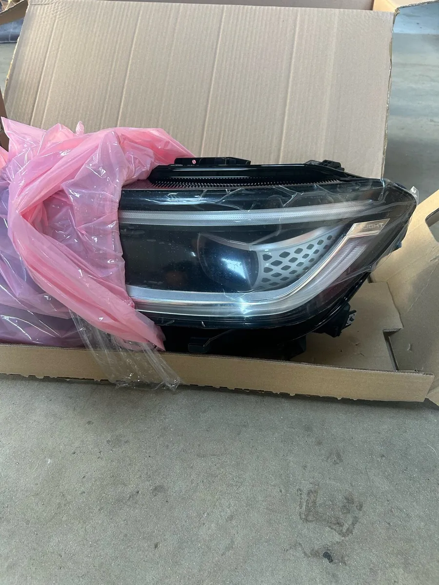 Vw id4 headlight - Image 1