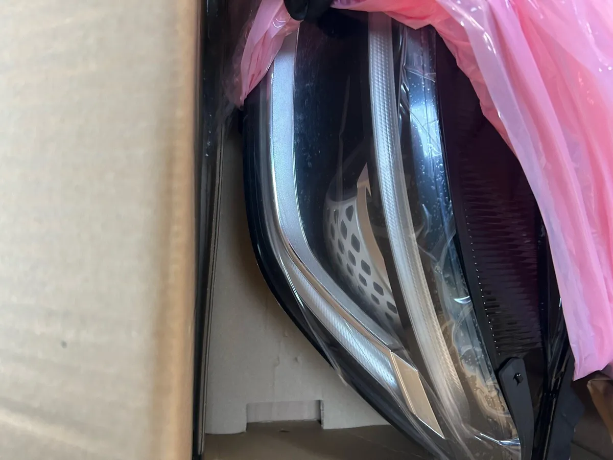 Vw id4 headlight - Image 2