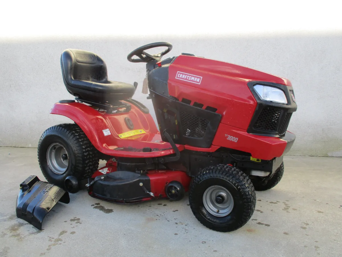 Craftsman  Tractor Lawnmower T 3000 - Image 1