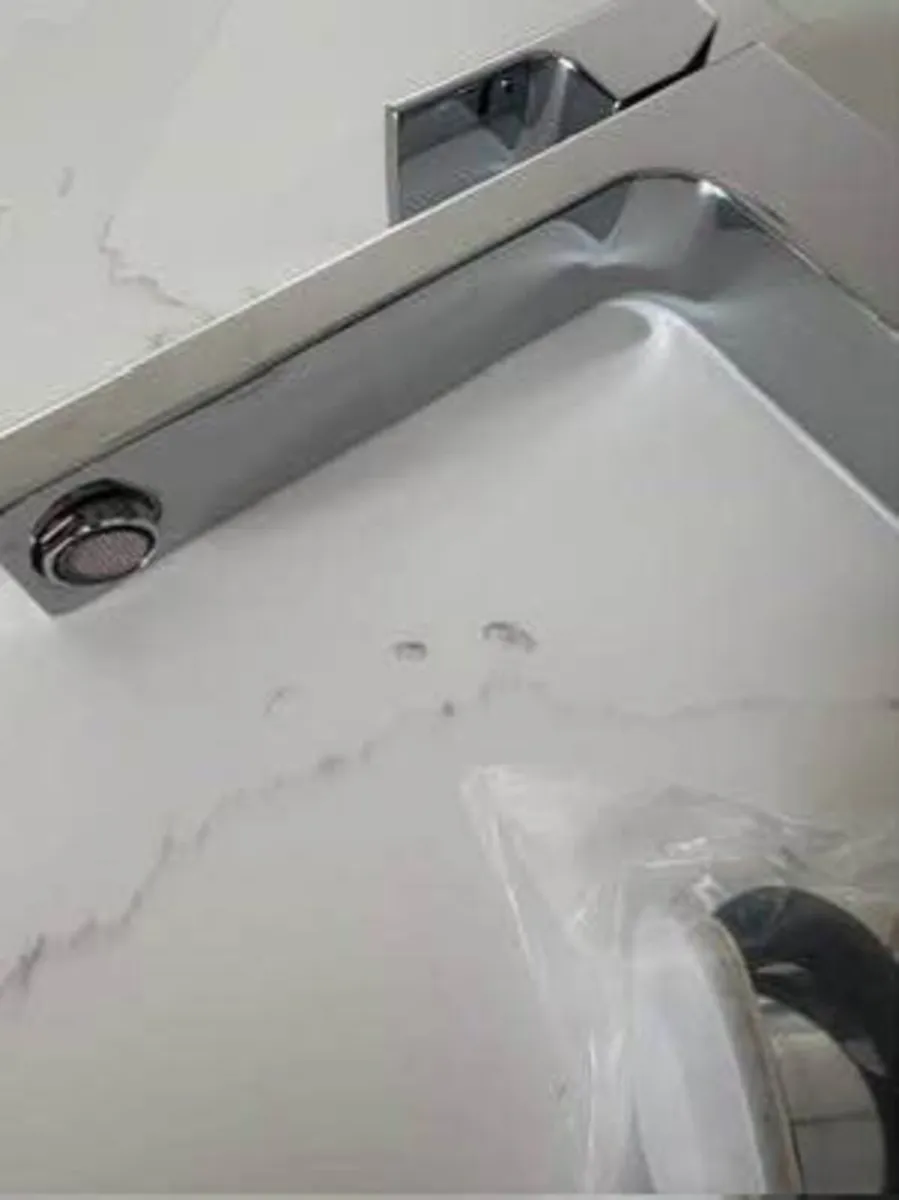 NEW hansgrohe Vernis Shape Chrome Basin Mixer Tap - Image 3