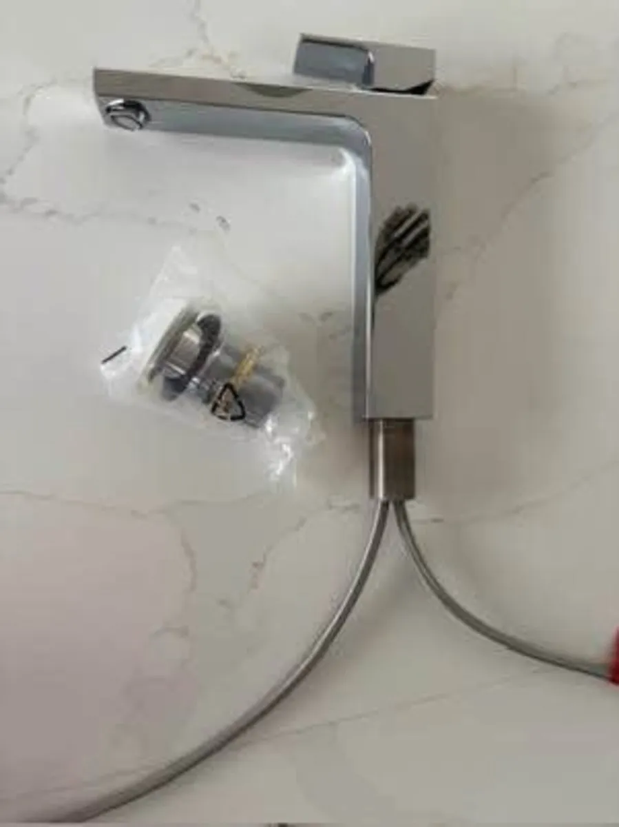 NEW hansgrohe Vernis Shape Chrome Basin Mixer Tap - Image 2
