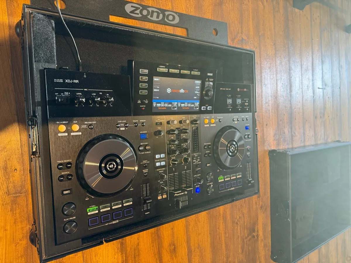 XDJ-RR All in one DJ Controller - Image 2