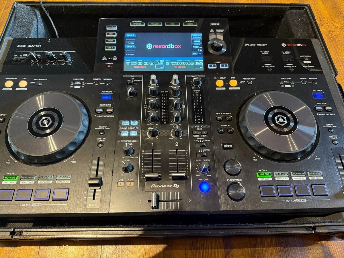 XDJ-RR All in one DJ Controller - Image 1