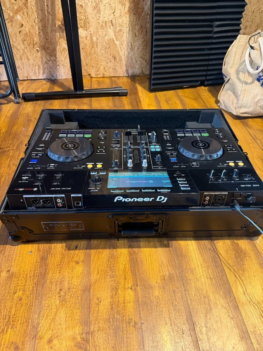 XDJ-RR All in one DJ Controller - Image 3
