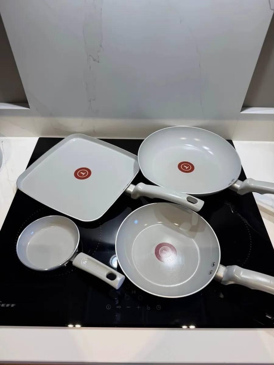 Tefal ceramic non stick cookware set & Accessories - Image 1