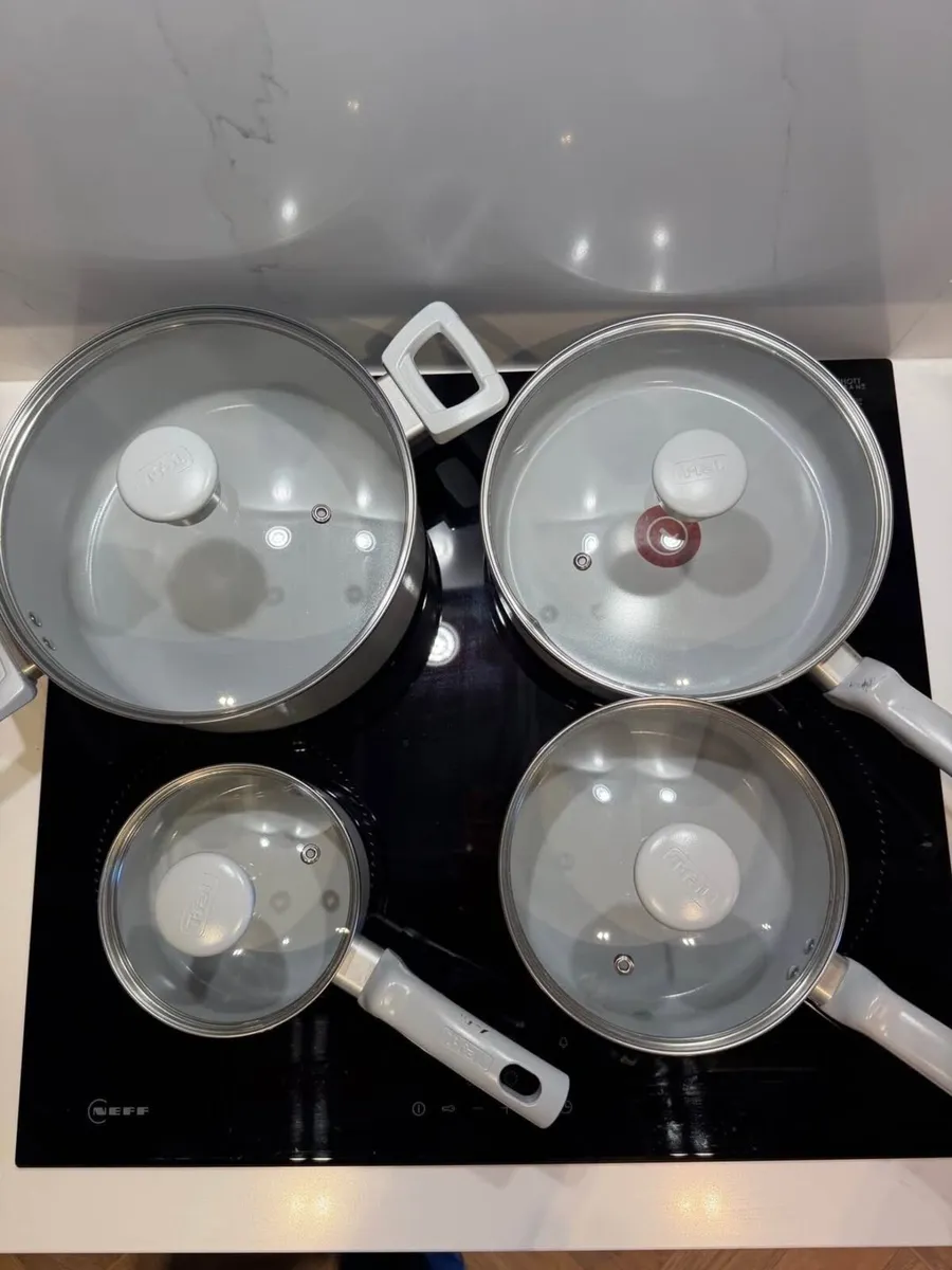 Tefal ceramic non stick cookware set & Accessories - Image 4