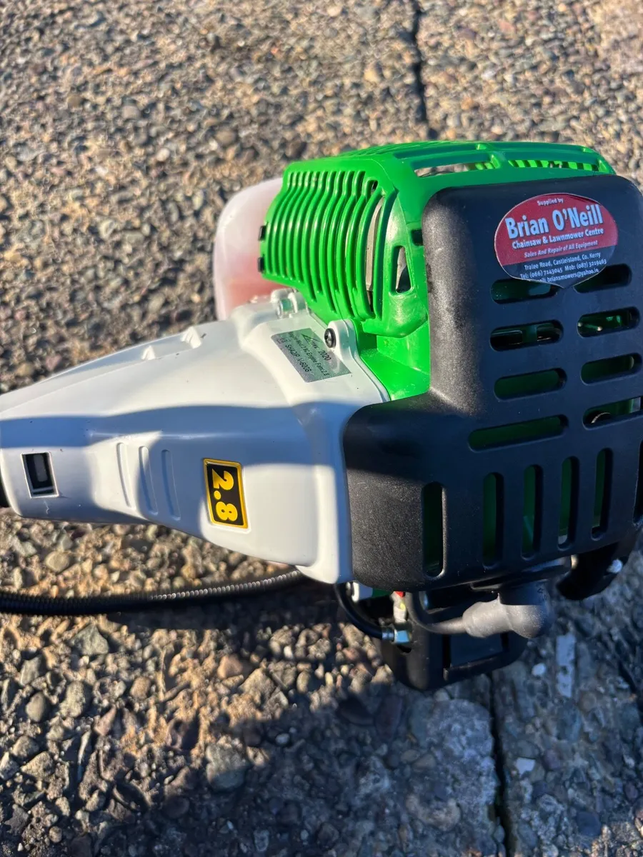 Petrol brush cutter strimmer - Image 3