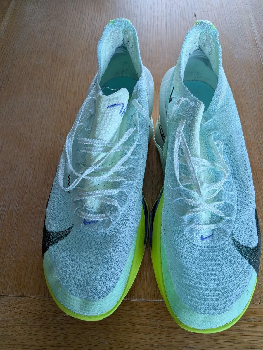 Running shoes - Image 1