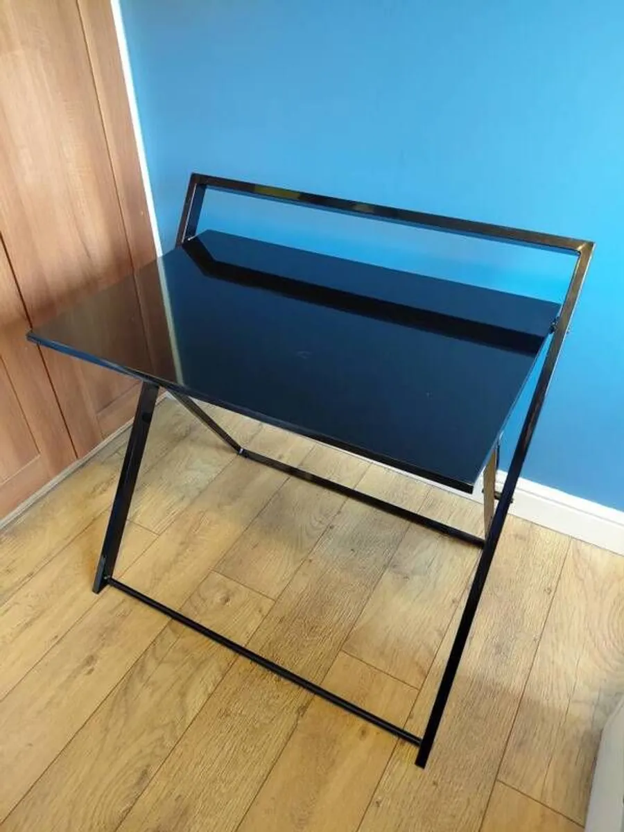Sleek Modern Folding Table Excellent Condition - Image 1
