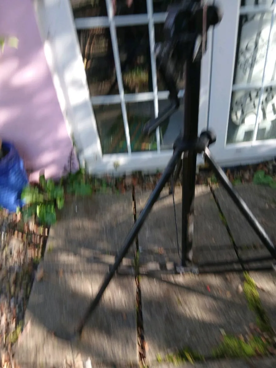 Single wind up speaker stands - Image 3
