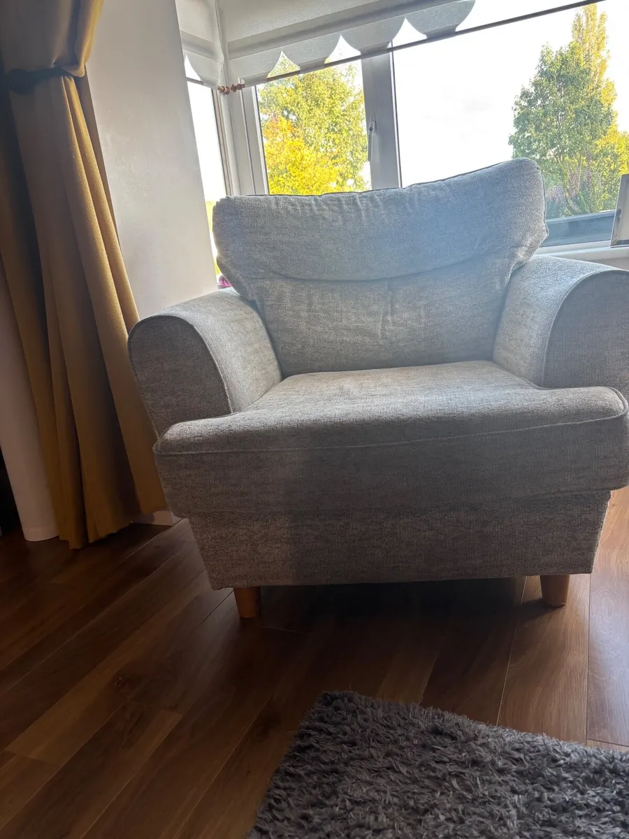 corner couch, arm chair and foot rest - Image 2