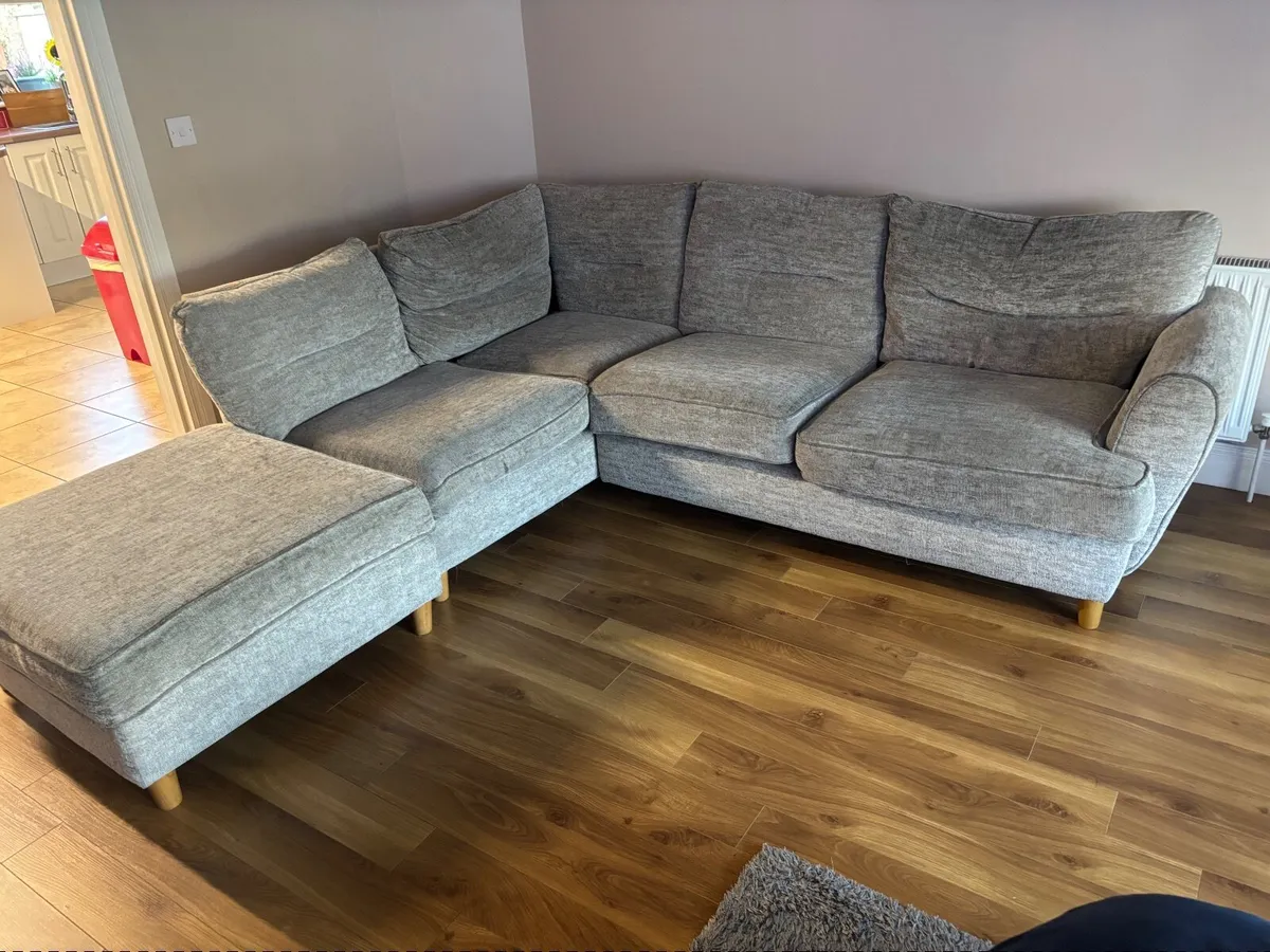 corner couch, arm chair and foot rest - Image 1