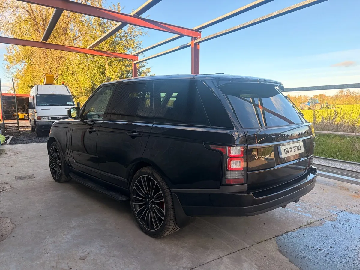 Crew Cab Range Rover Vouge 3.0 Diesel - Image 4