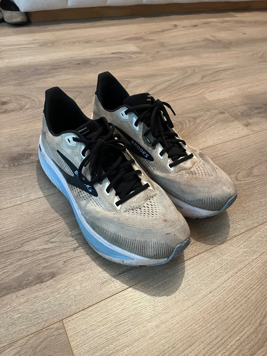 Brooks Ghost 18 Running Shoes - size 11.5 - Image 1
