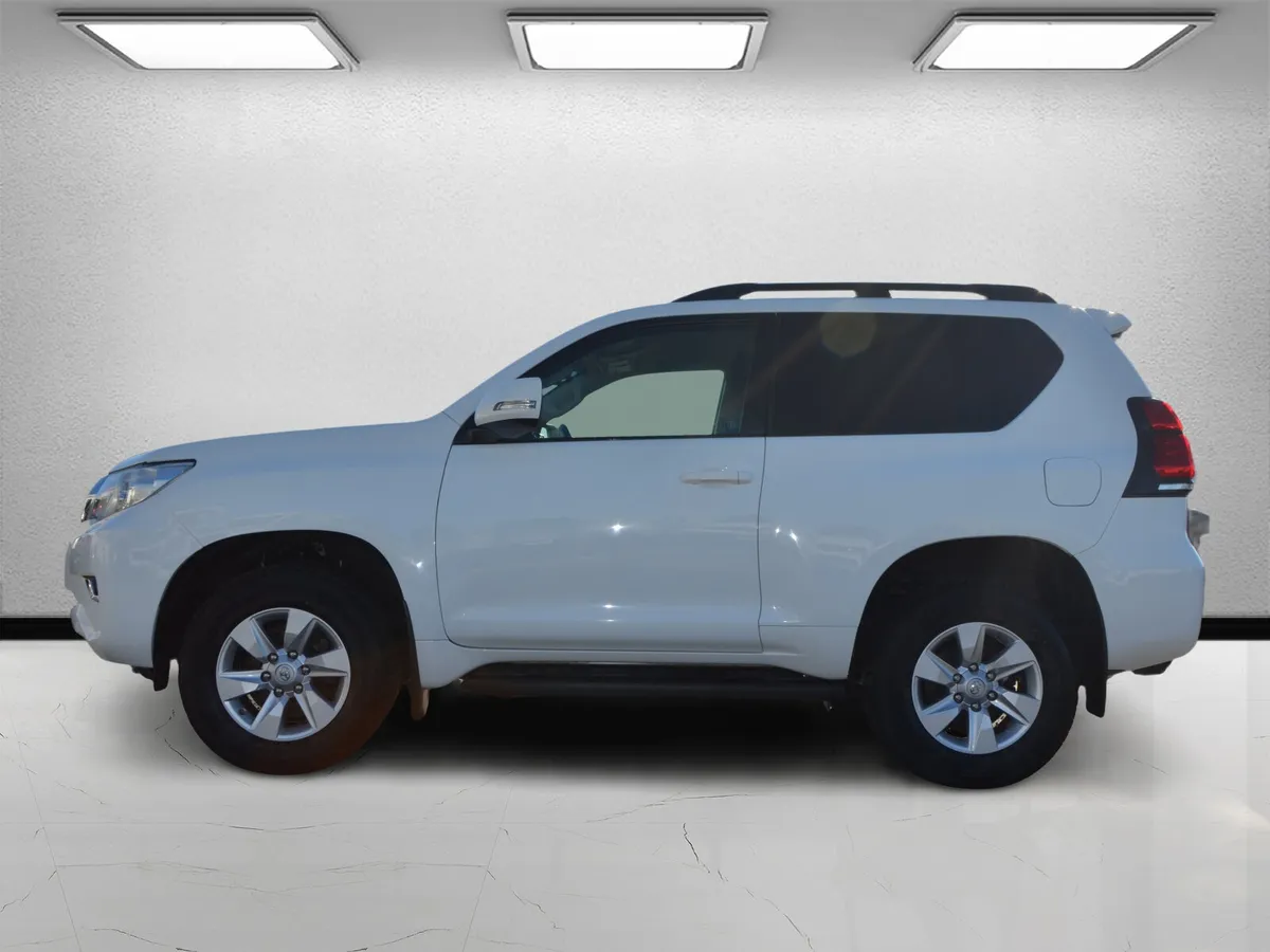 Toyota Land Cruiser 2021 SWB ONLY 74,000 KMS - Image 4