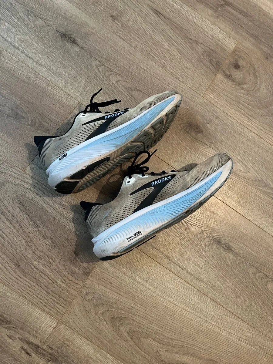 Brooks Ghost 18 Running Shoes - size 11.5 - Image 2