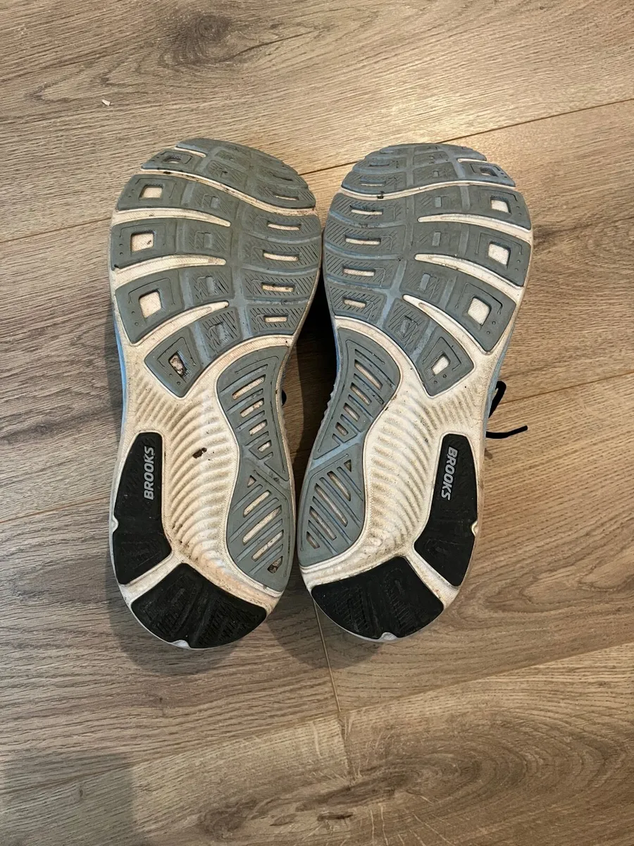 Brooks Ghost 18 Running Shoes - size 11.5 - Image 4