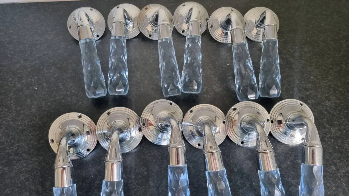 Door handles - Image 1