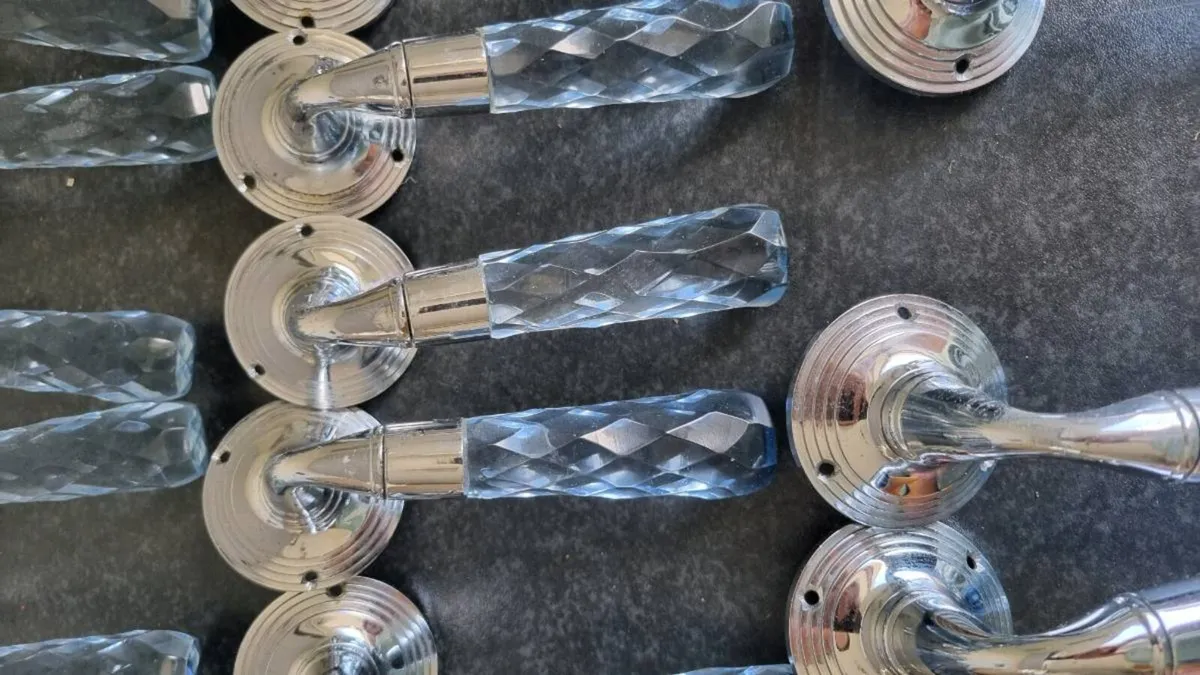 Door handles - Image 3