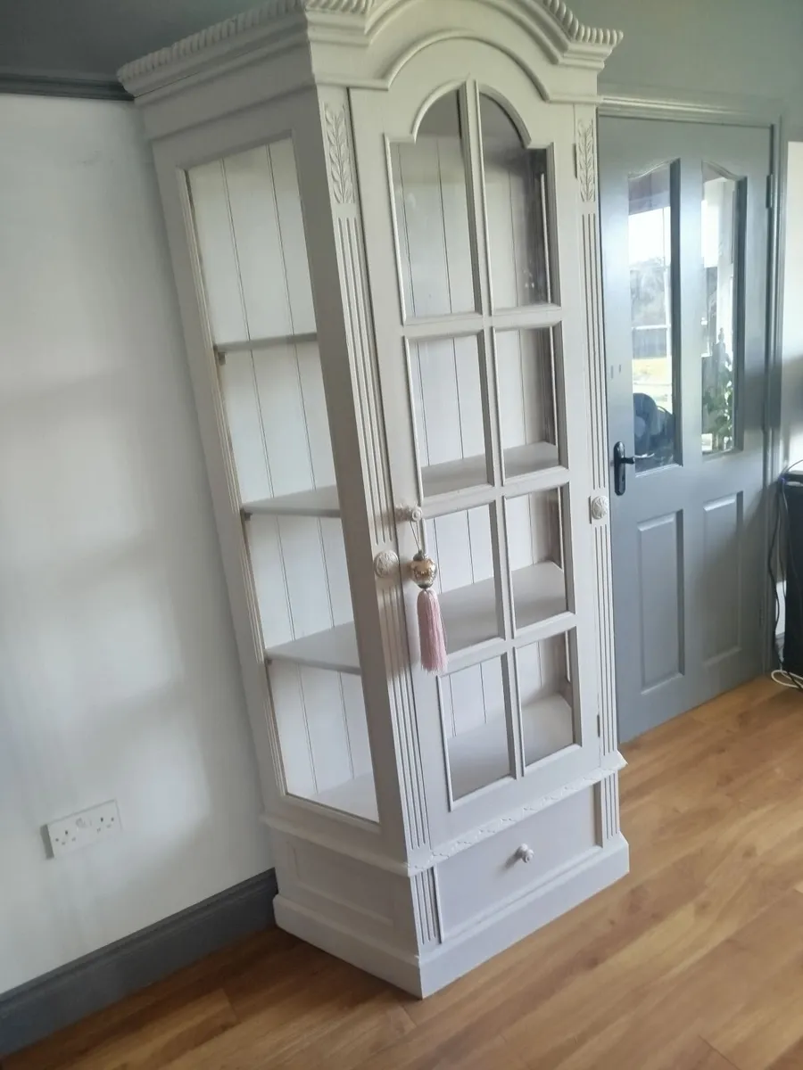 Display unit - Image 1