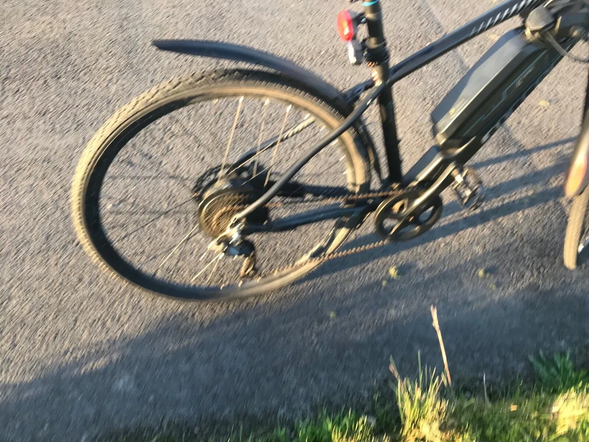 Carrera hybrid Electric bike - Image 4