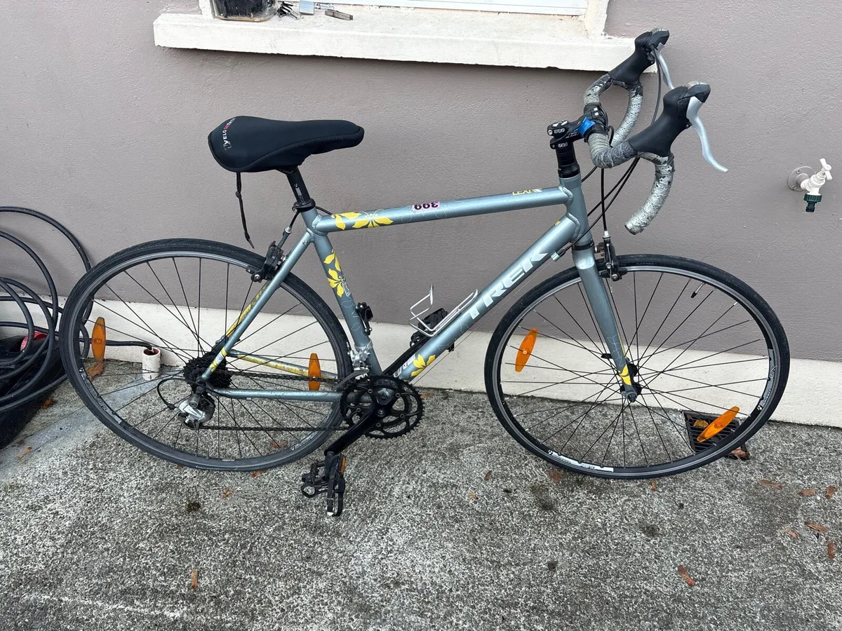 Trek road bike ladies - Image 1