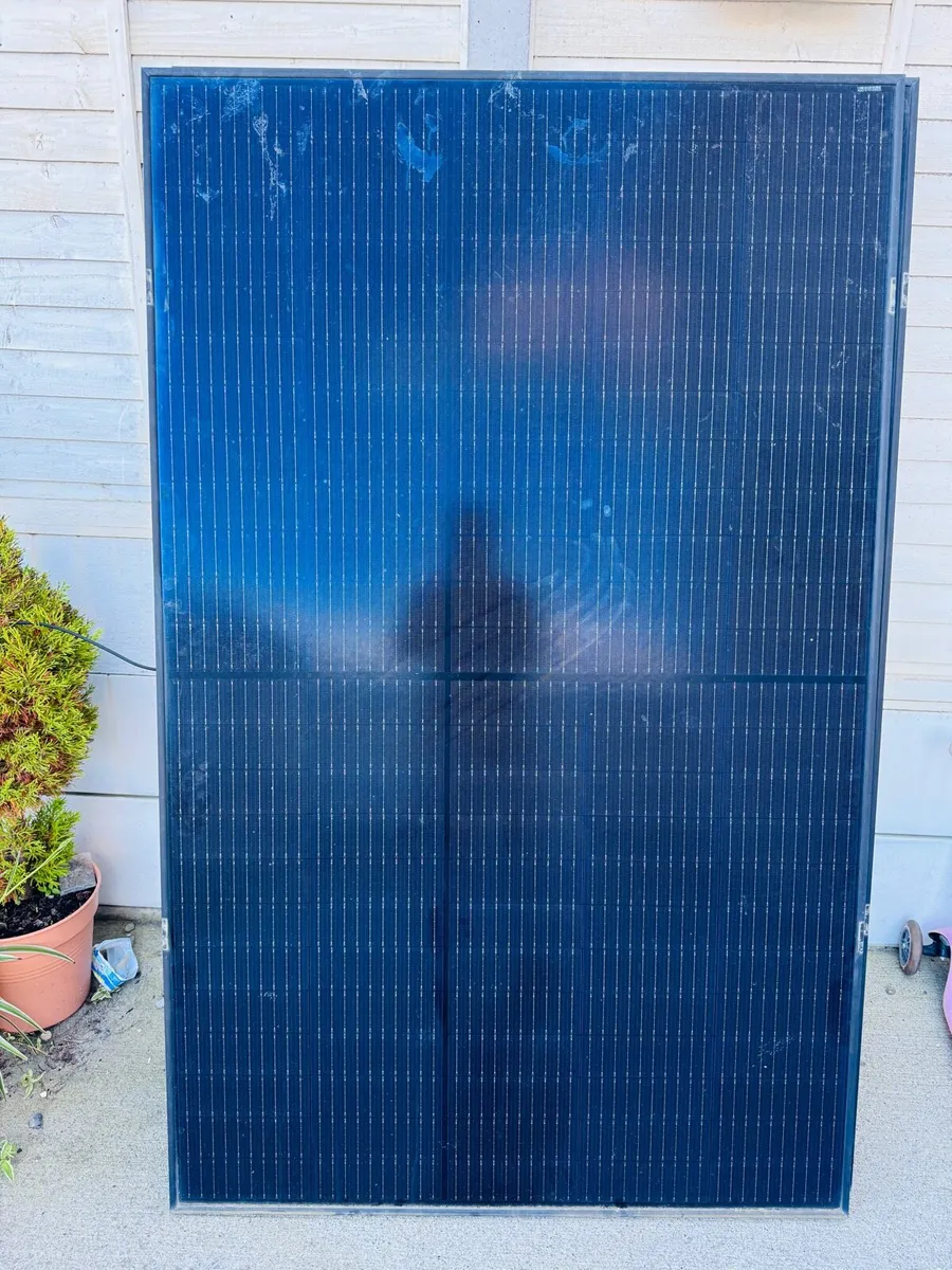 6x360W Solar Panels, Hypontech Inverter and Rails - Image 1