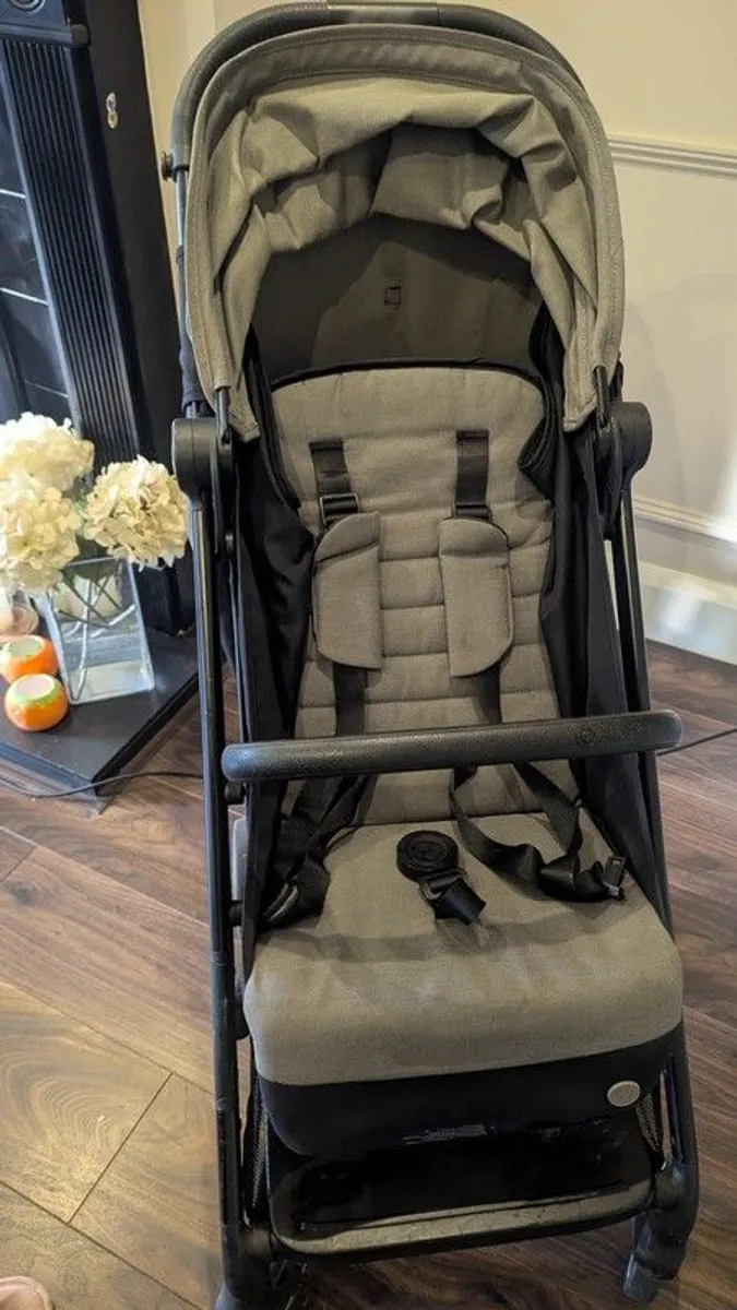 cybex breezy stroller, foot muff, cup holder and rain cover - Image 2