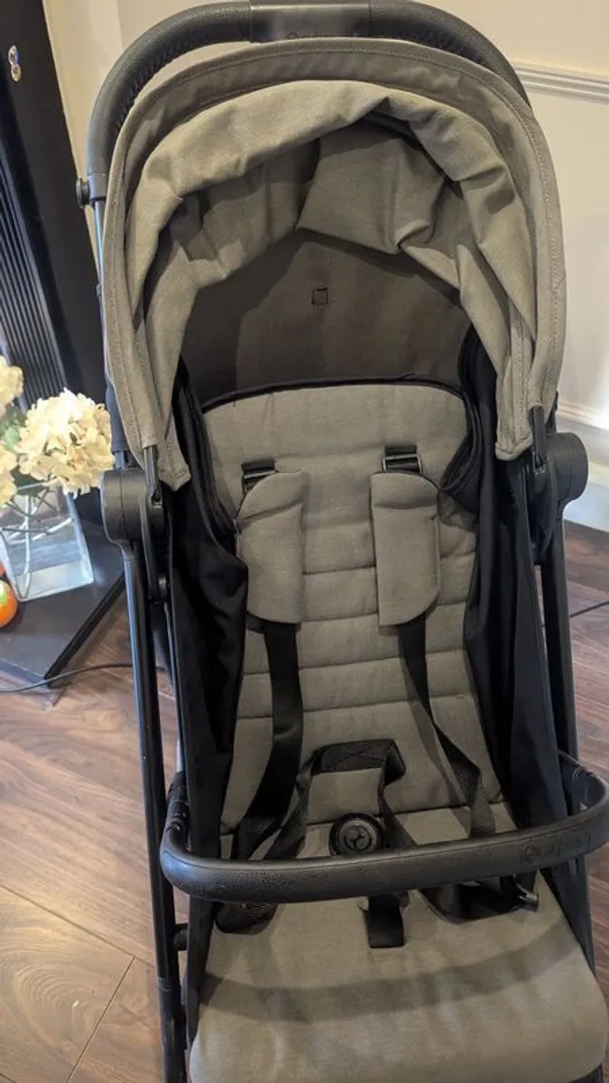 cybex breezy stroller, foot muff, cup holder and rain cover - Image 3