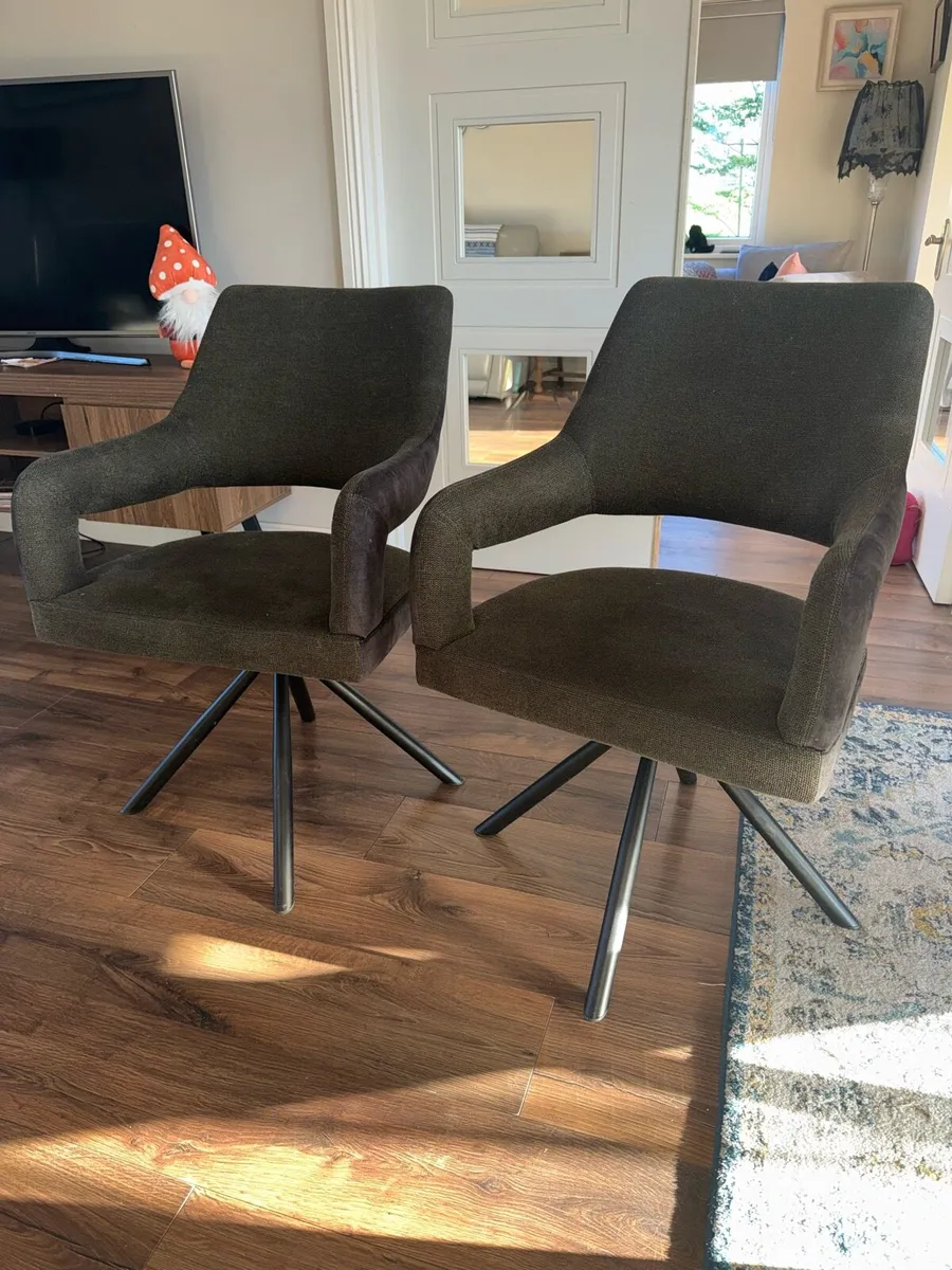 Dining room chairs - Image 2