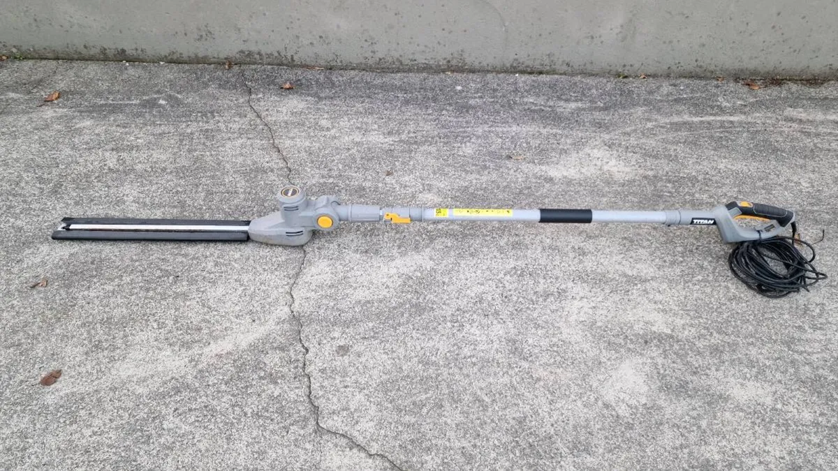 Titan hedge trimmer - Image 2