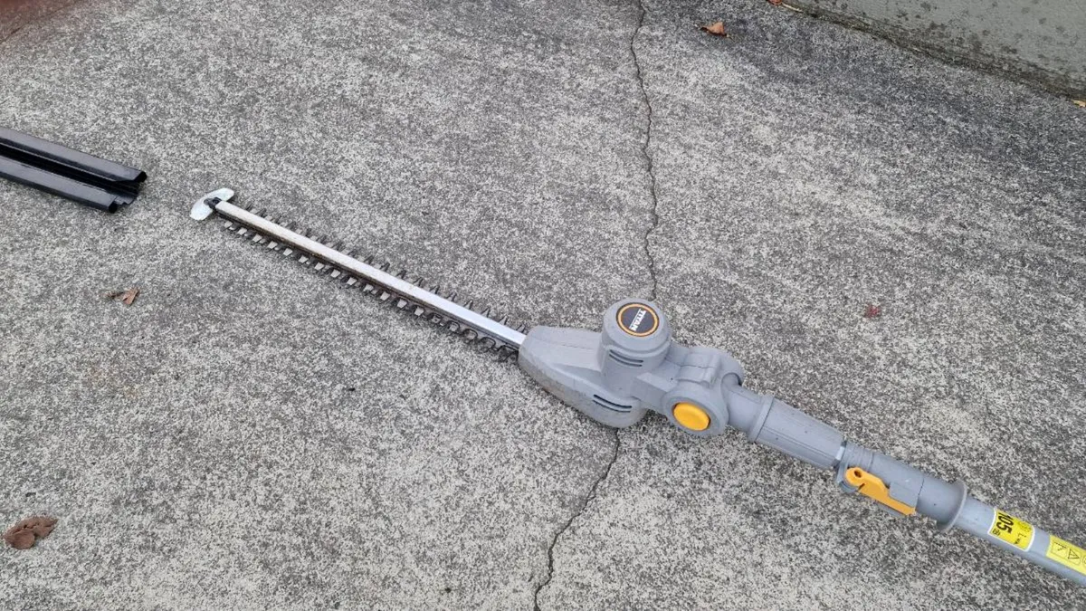Titan hedge trimmer - Image 3