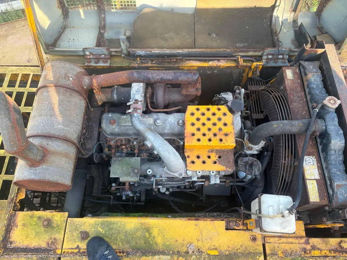 JCB  js200 long reach - Image 4