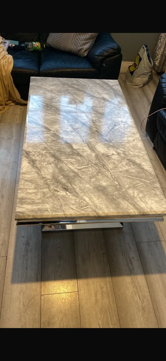 Coffee table - Image 1