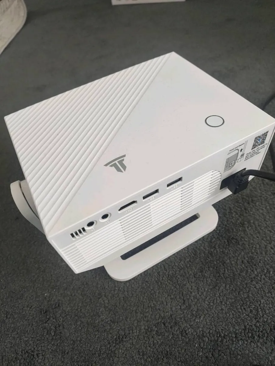 New Smart Projector Built-in Apps, Android 14 - Image 2